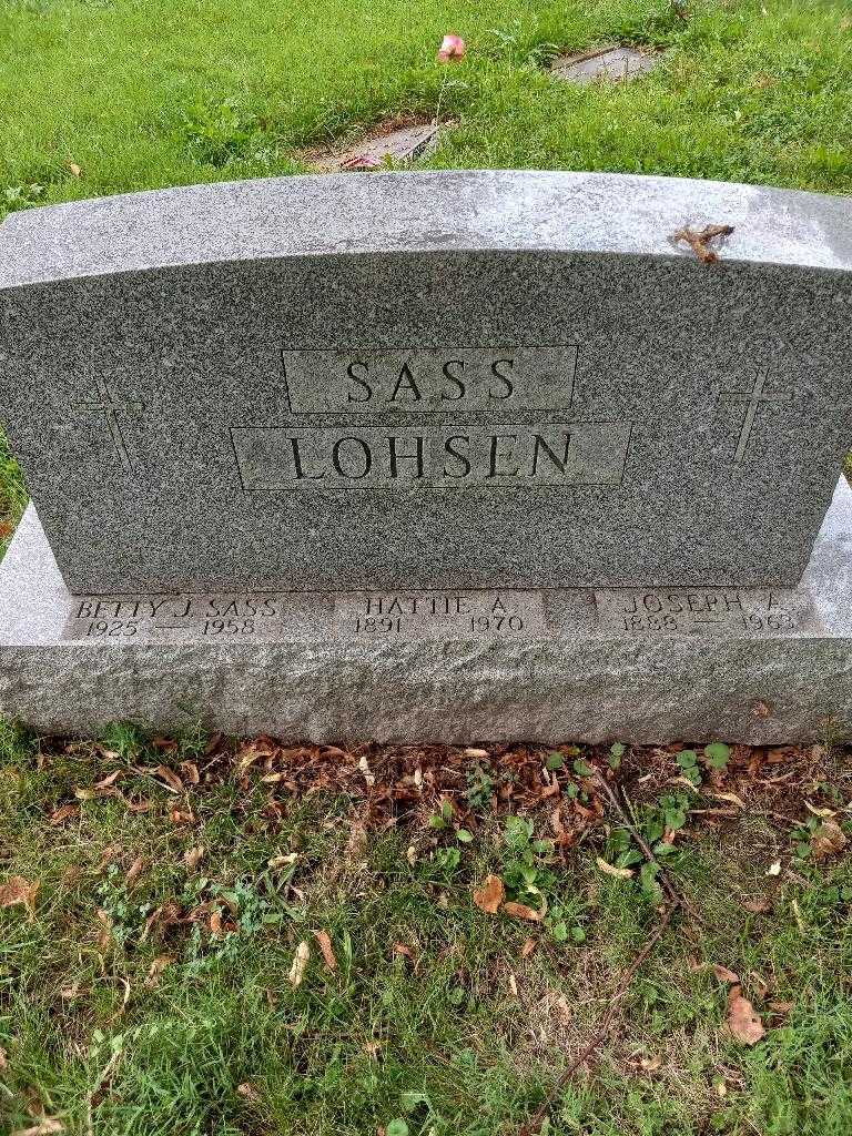 Joseph A. Lohsen's grave. Photo 3