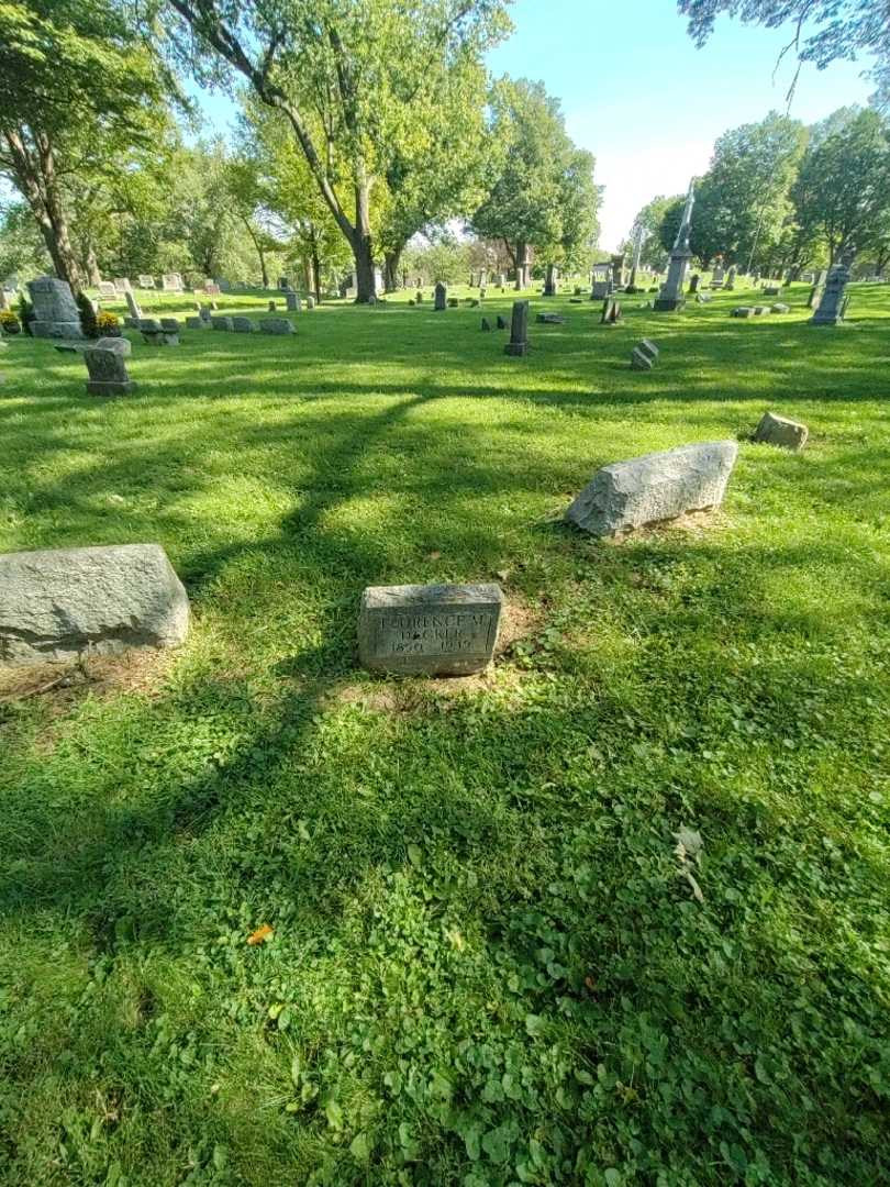 Florence M. Decker's grave. Photo 1