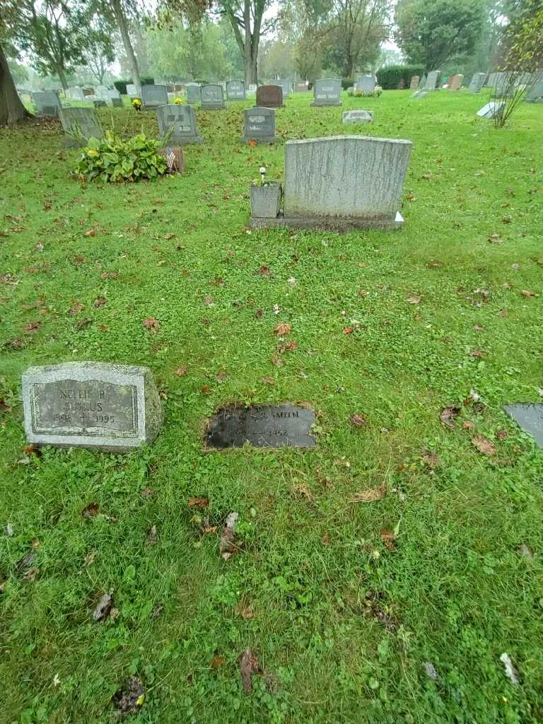 George R. Smith's grave. Photo 2