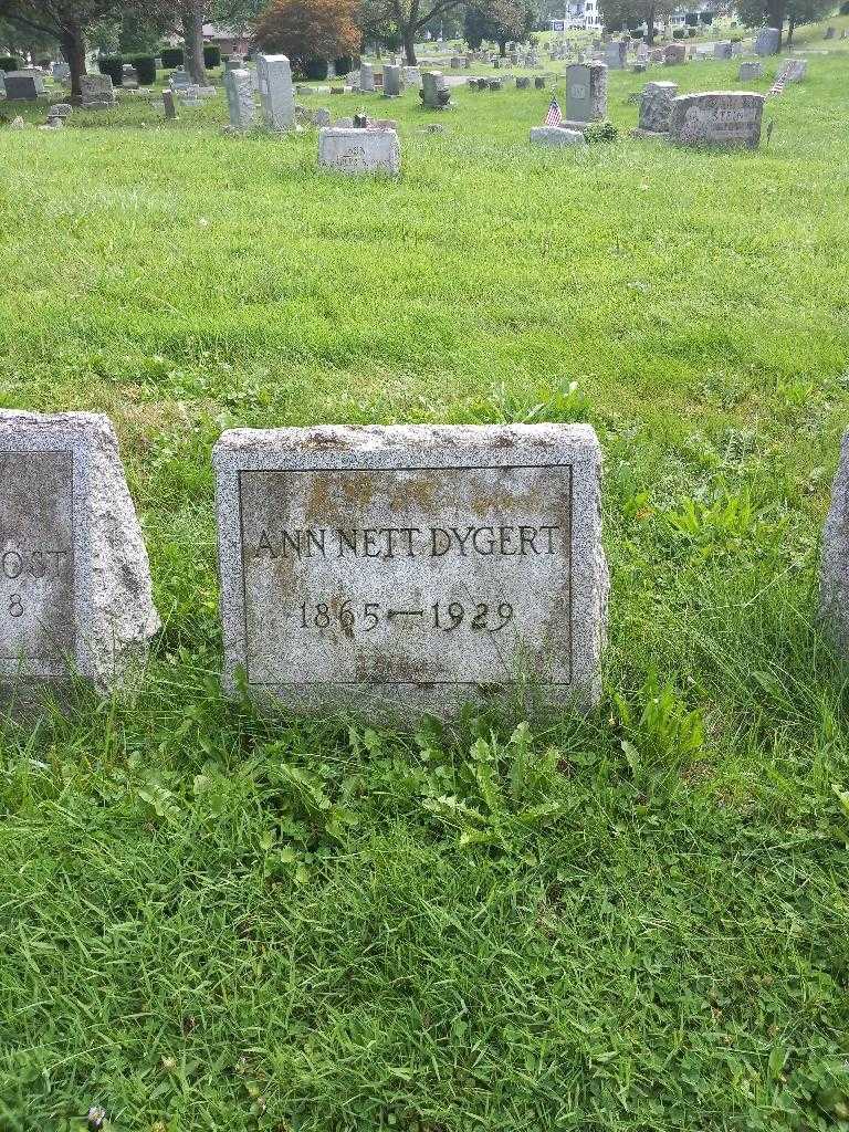 Annetta Haylor Dygert's grave. Photo 1