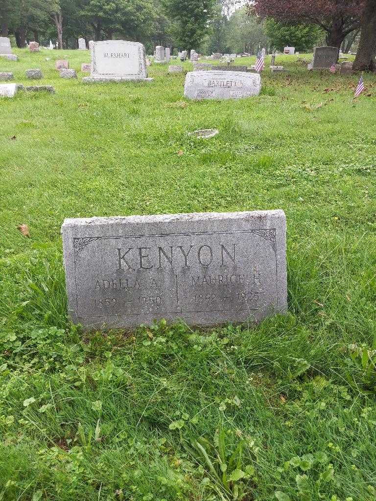 Adella A. Kenyon's grave. Photo 1