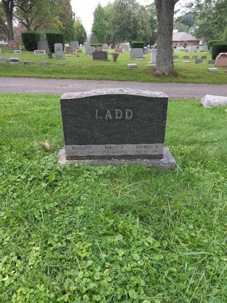 Robert W. Ladd's grave. Photo 1