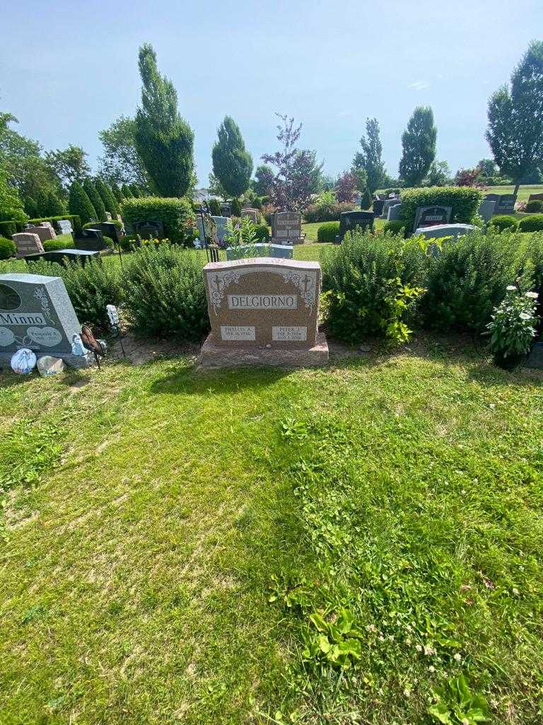 Peter J. Delgiorno's grave. Photo 1