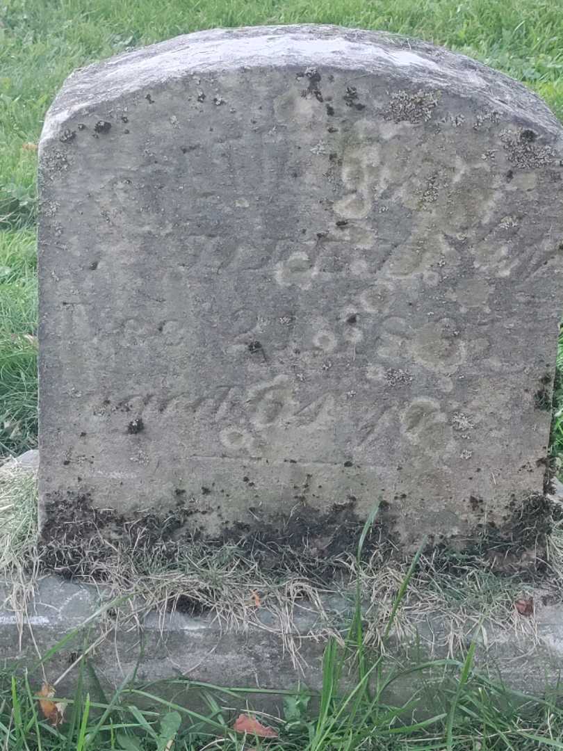Lucretia Hutson's grave. Photo 3