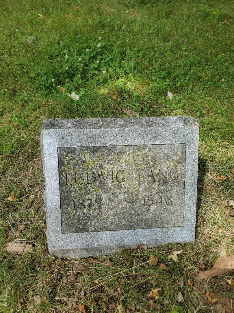 Ludwig Lang's grave. Photo 3