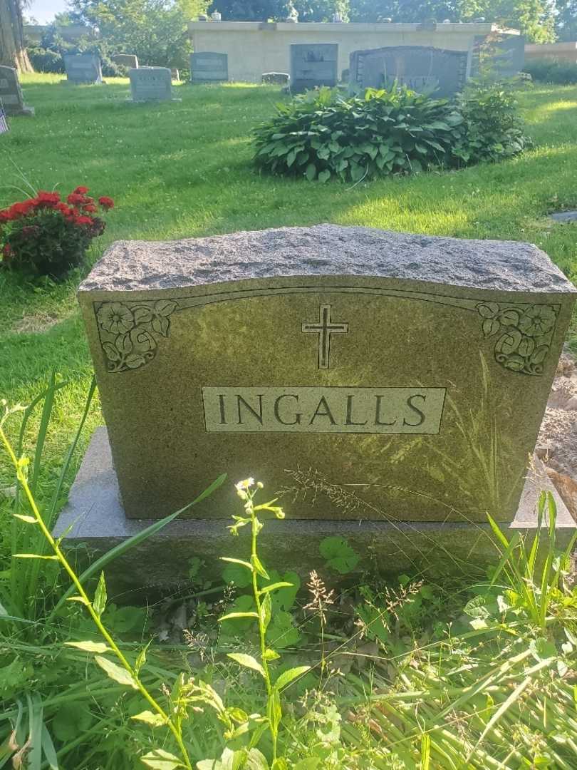 Marilyn Ingalls Frey's grave. Photo 4