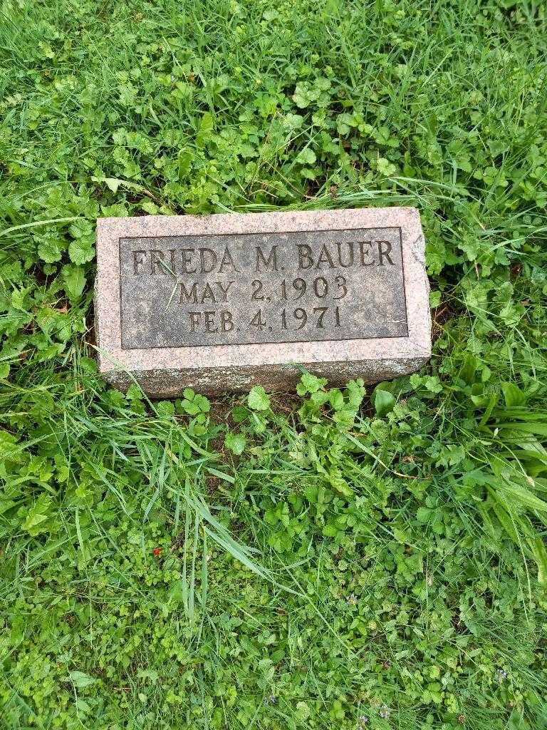 Frieda M. Bauer's grave. Photo 1