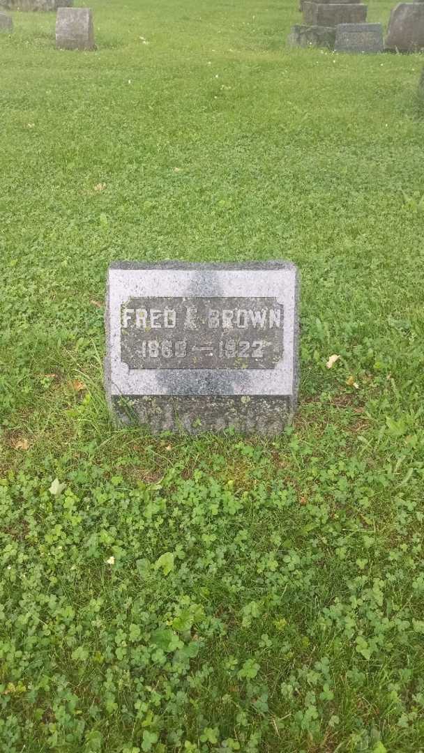 Frederick F. "Fred" Brown's grave. Photo 3