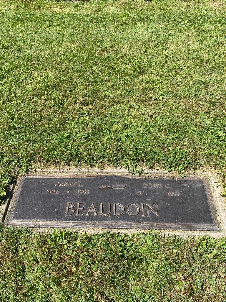 Harry L. Beaudoin's grave. Photo 3