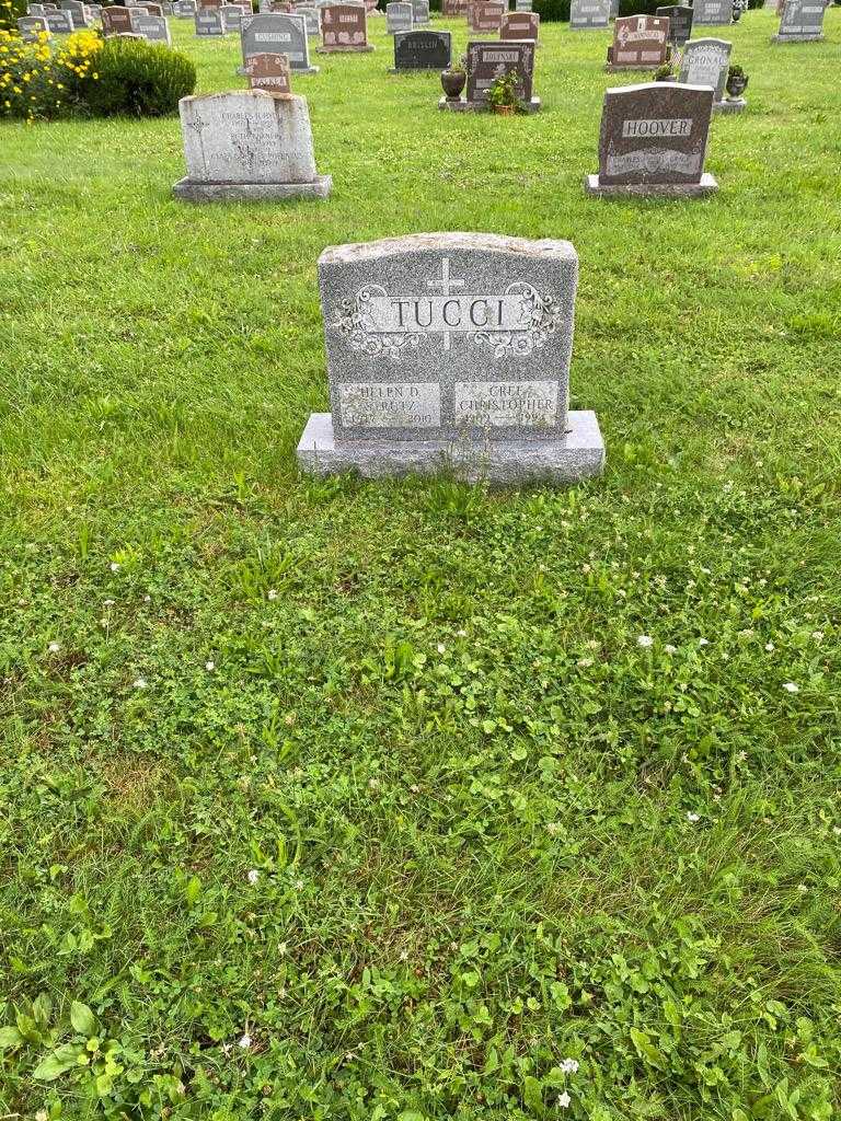 Helen Tucci Strutz's grave. Photo 2