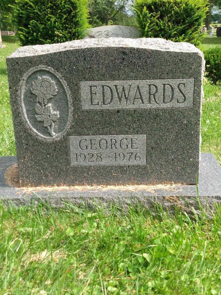 George Edwards's grave. Photo 3