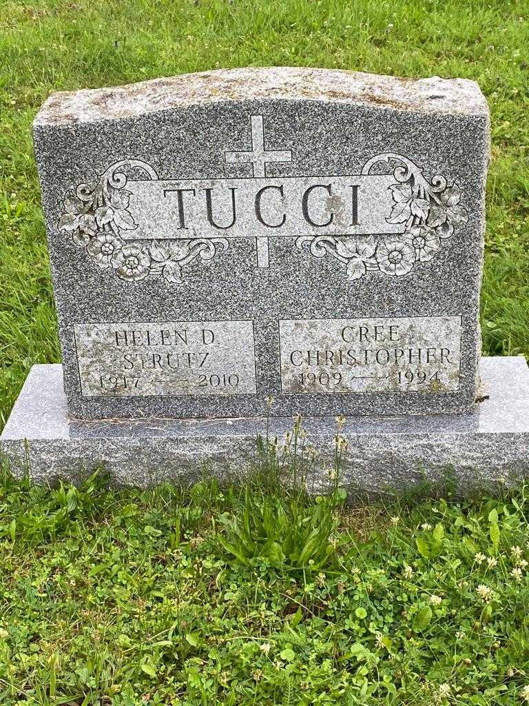 Helen Tucci Strutz's grave. Photo 3