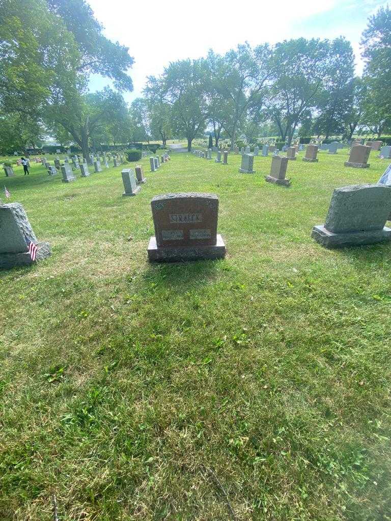 John H. Straeck's grave. Photo 1