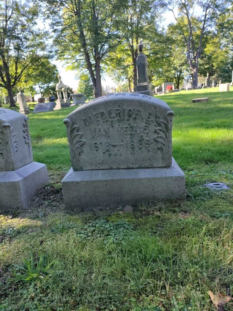 Diederich L. Van Velde's grave. Photo 2