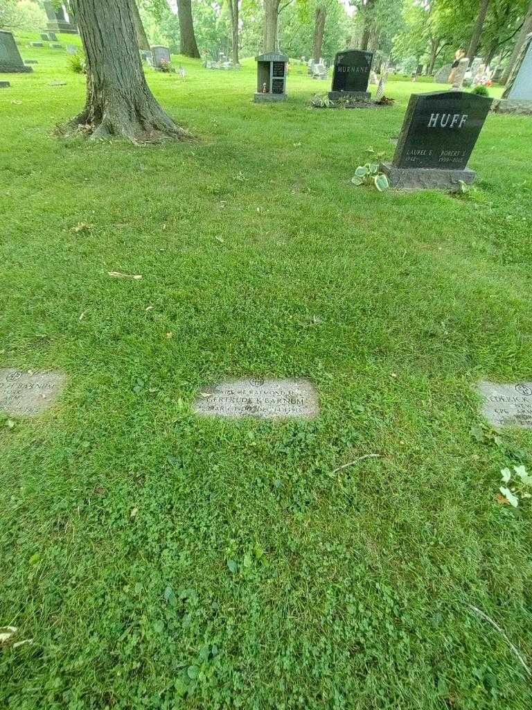 Gertrude K. Barnum's grave. Photo 1