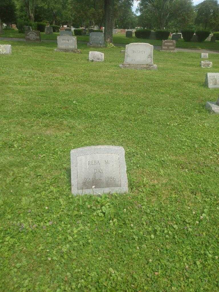 Reba M. Day's grave. Photo 1