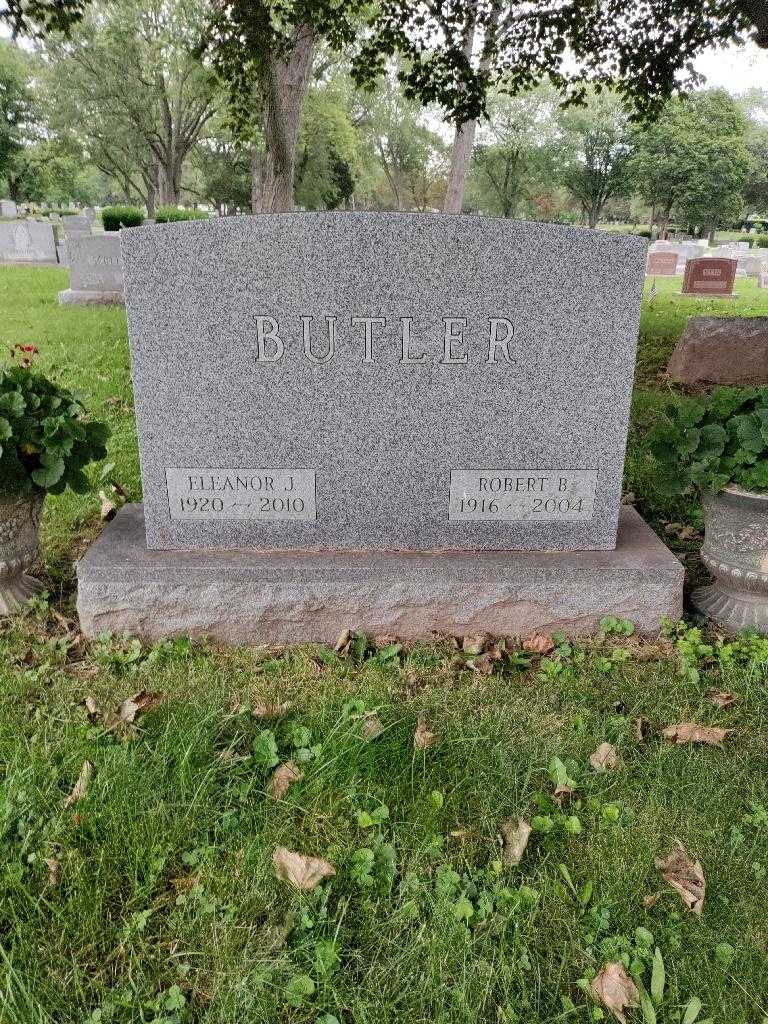 Robert B. Butler's grave. Photo 2