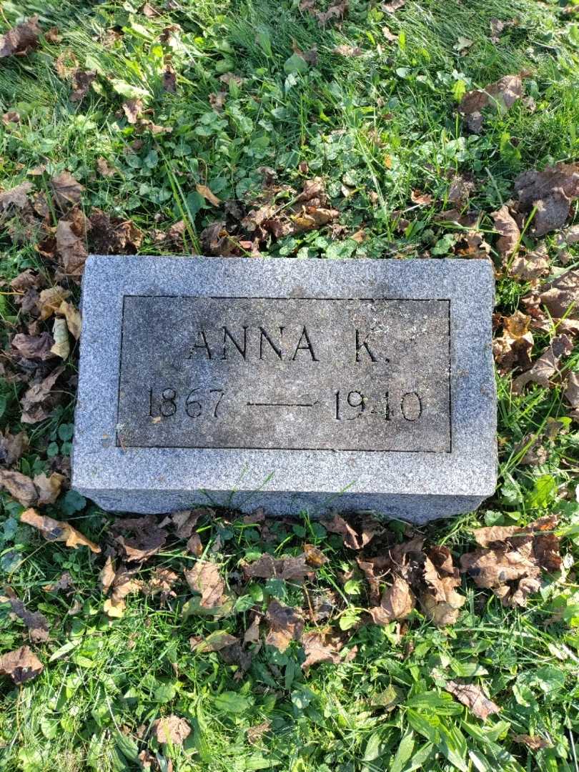 Anna Kunow Yenney's grave. Photo 3