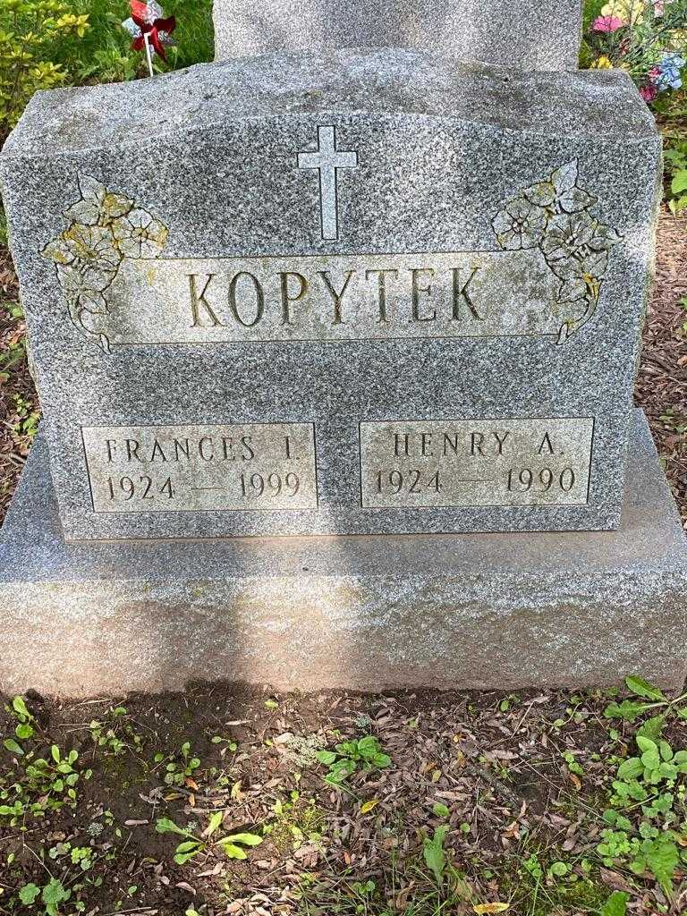 Henry A. Kopytek's grave. Photo 3
