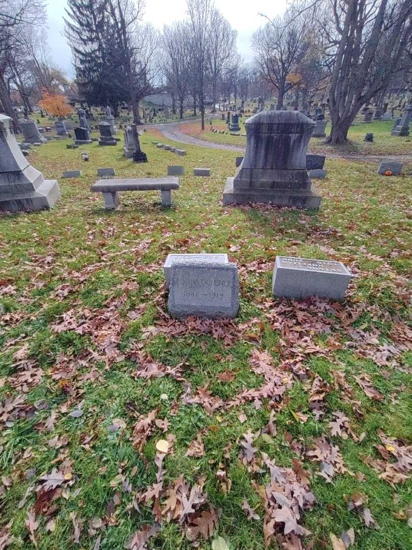 Rosina Ochsner's grave. Photo 2