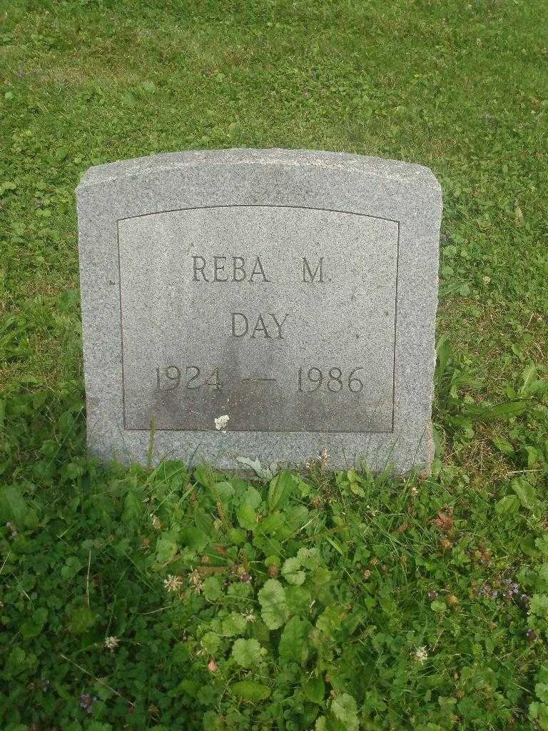 Reba M. Day's grave. Photo 2