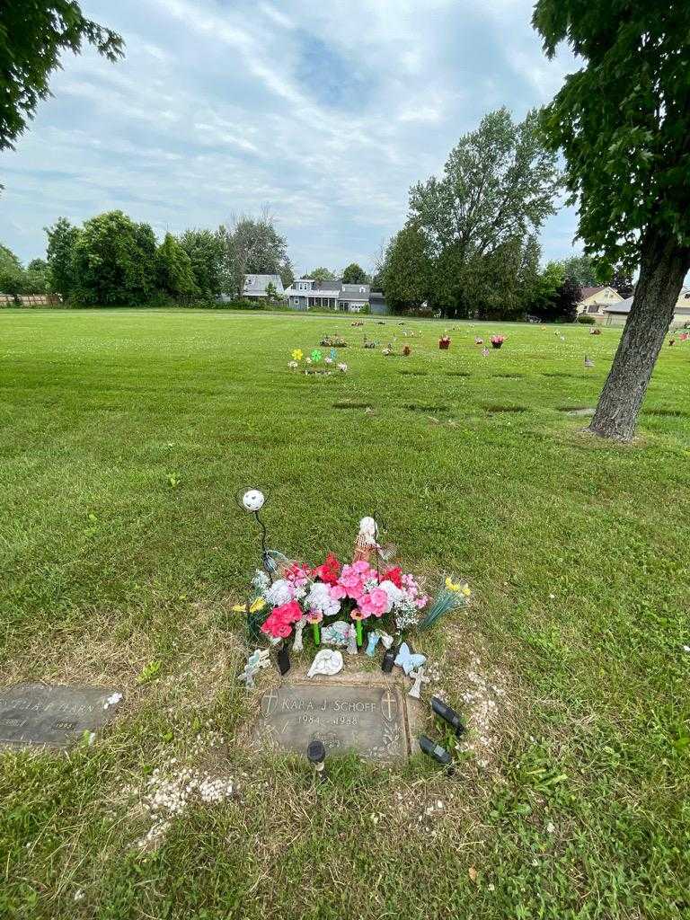 Kara J. Schoff's grave. Photo 1