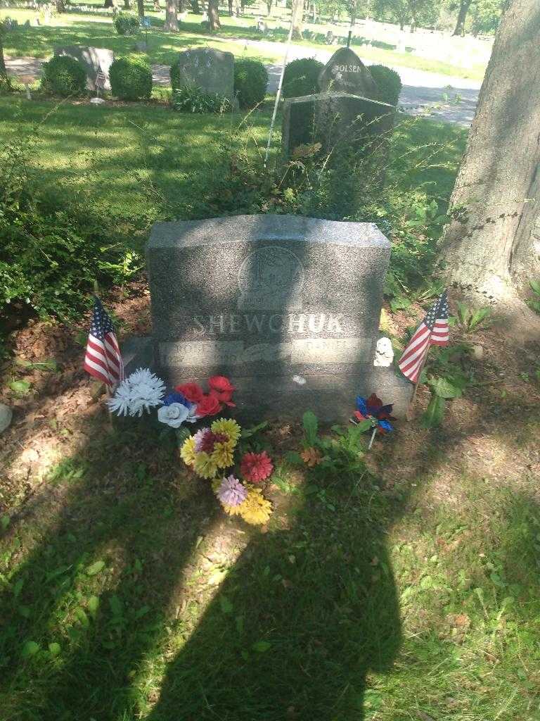 Rose M. Shewchuk's grave. Photo 1