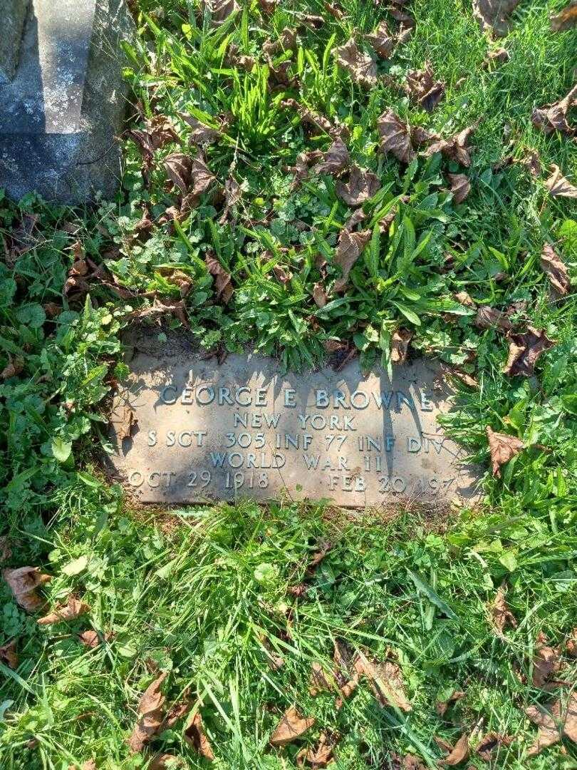 George E. Browne's grave. Photo 4