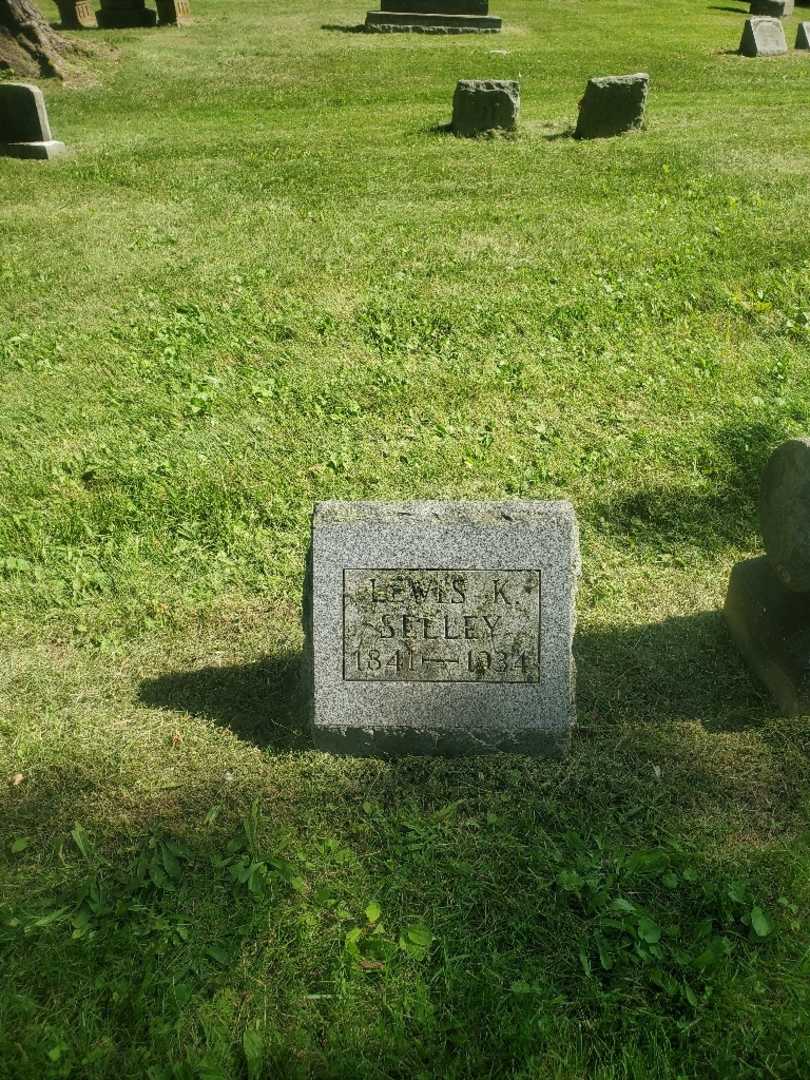 Lewis K. "Louis" Seeley's grave. Photo 2