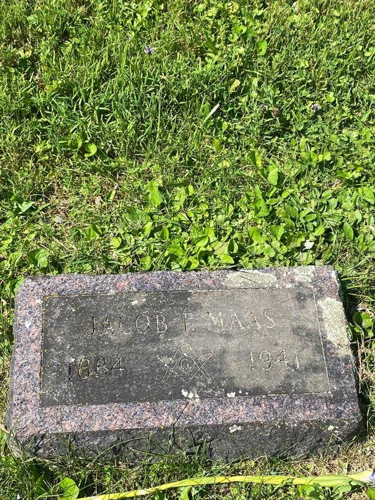 Jacob T. Maas's grave. Photo 3