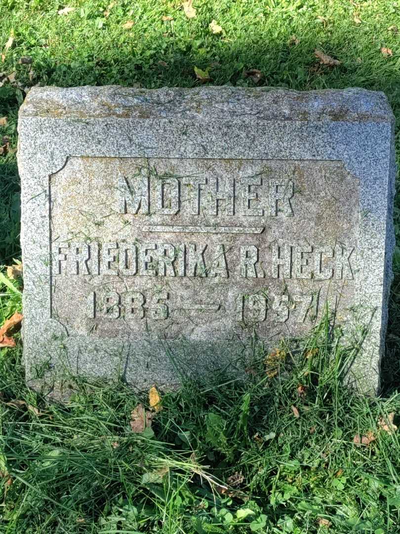 Friederika Rosina Heck's grave. Photo 3