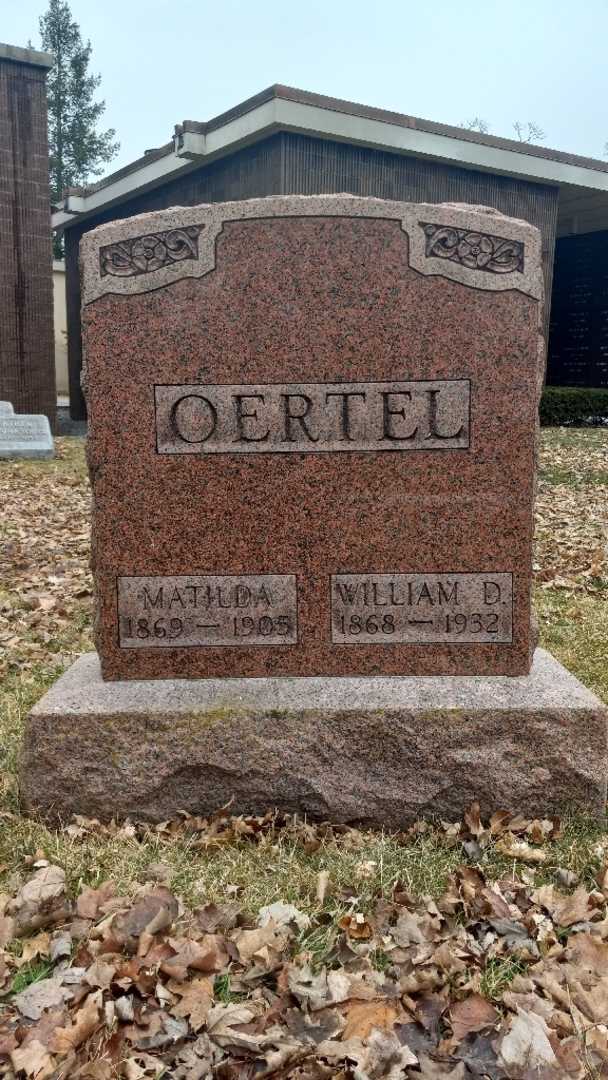 Lorraine C. Green's grave