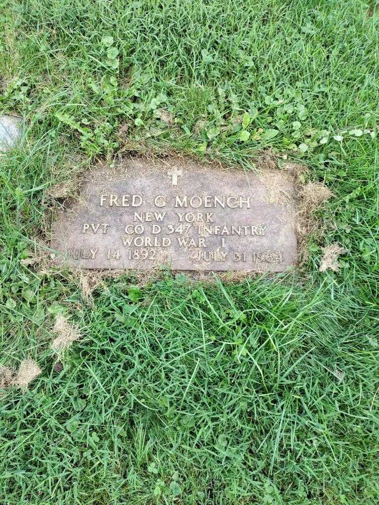 Fred G. Moench's grave. Photo 1