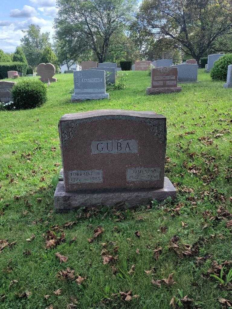 Lorraine H. Guba's grave. Photo 3