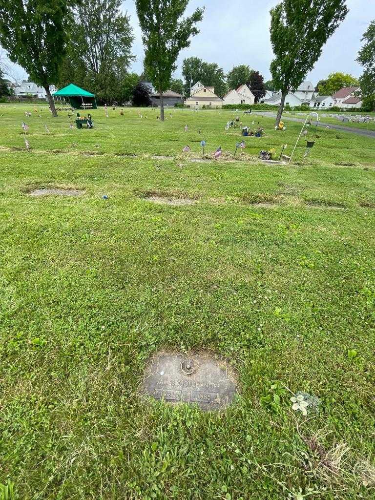 James Molchanoff's grave. Photo 1