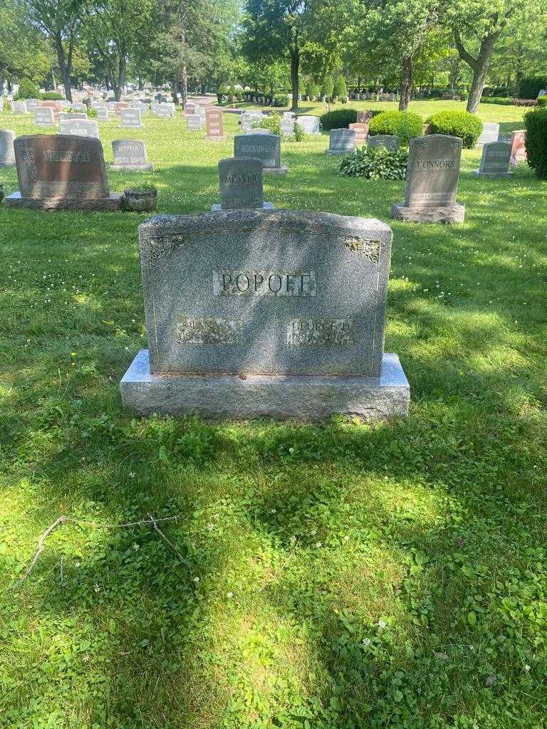 George D. Popoff's grave. Photo 2