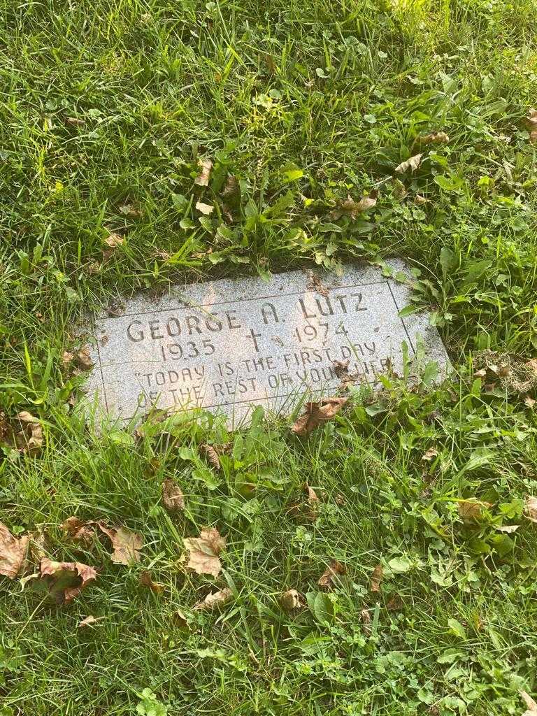 George A. Lutz's grave. Photo 5