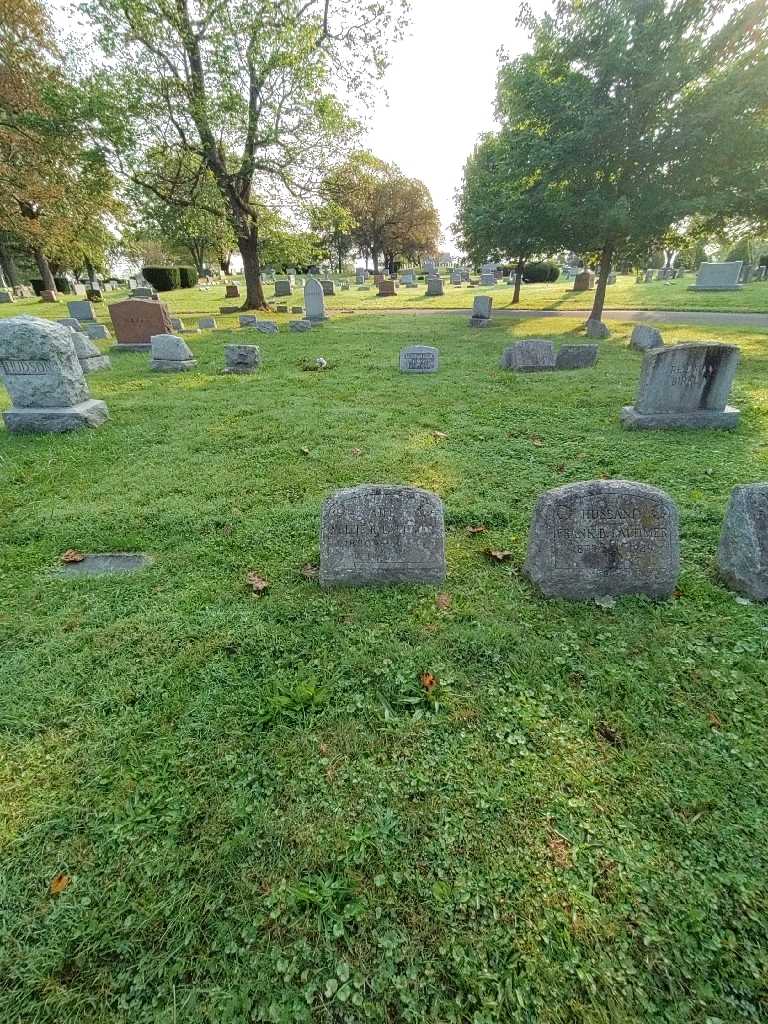 Nellie Rapp Lattimer's grave. Photo 1