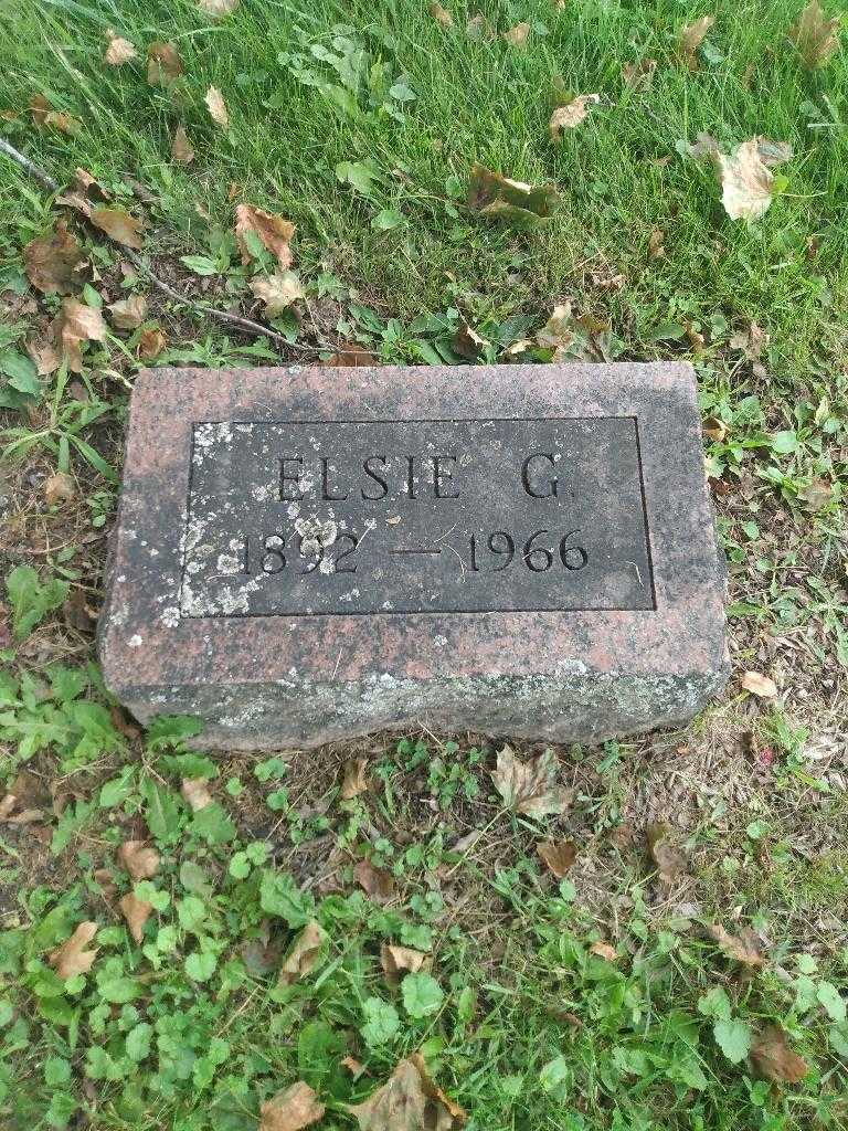 Elsie G. Jones's grave. Photo 2