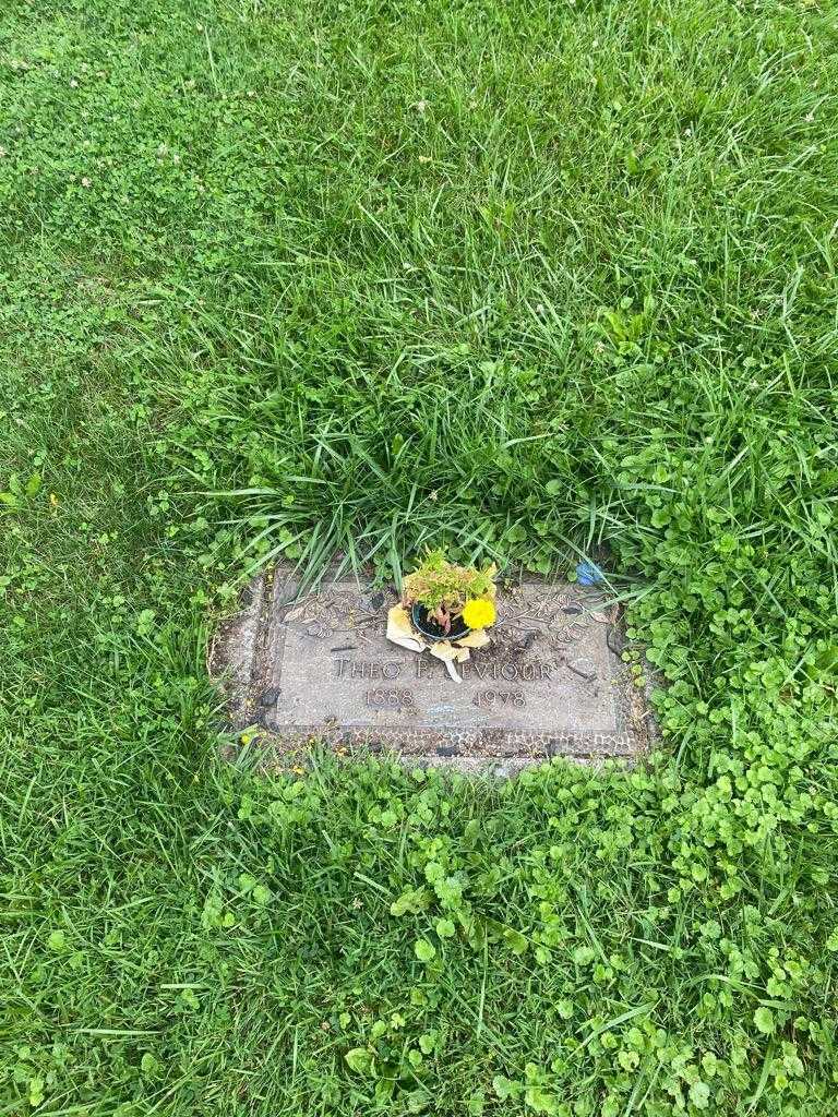 Bernard W. Giersberg's grave. Photo 2