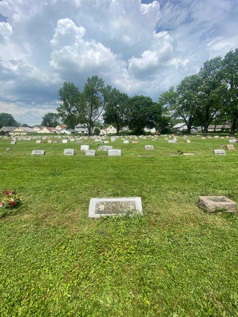 De Loss P. Gehm's grave. Photo 1