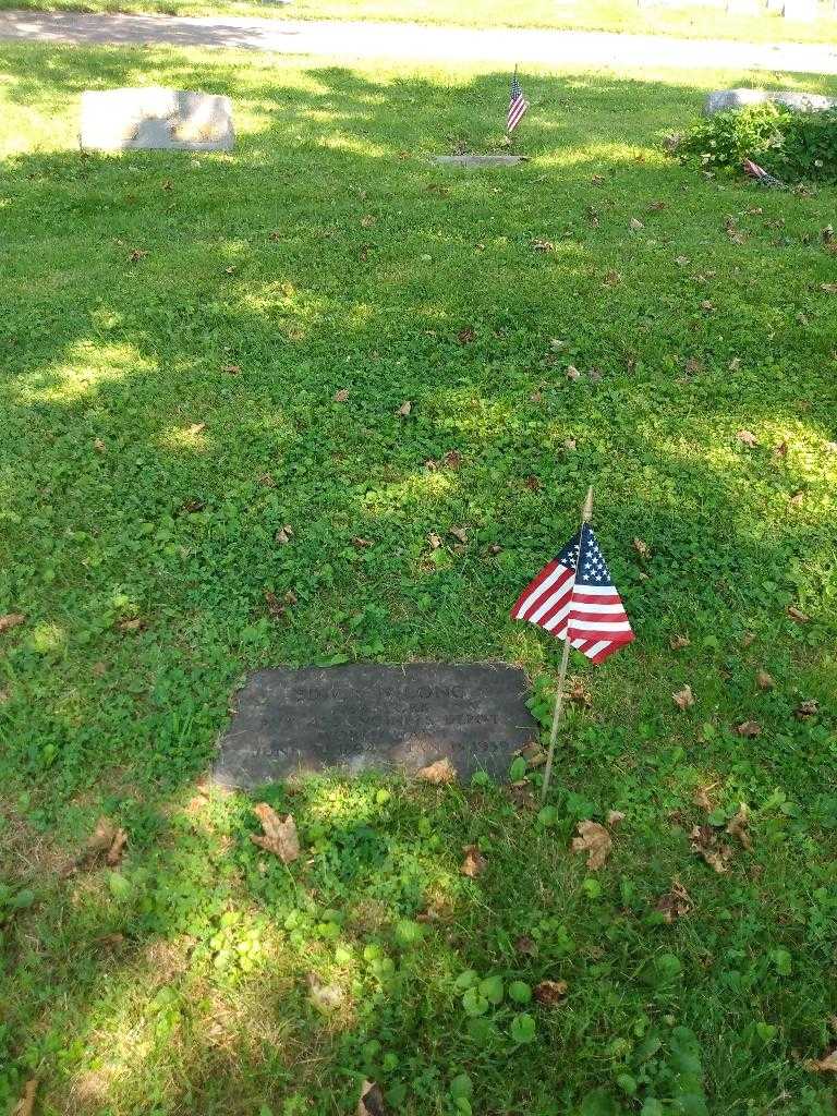 Edwin N. Long's grave. Photo 1