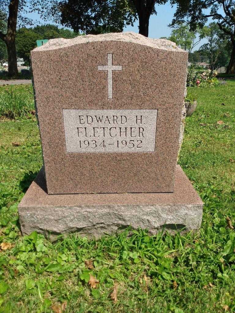 Edward H. Fletcher's grave. Photo 3