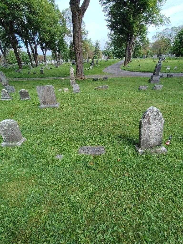 Elizabeth Burke's grave. Photo 2