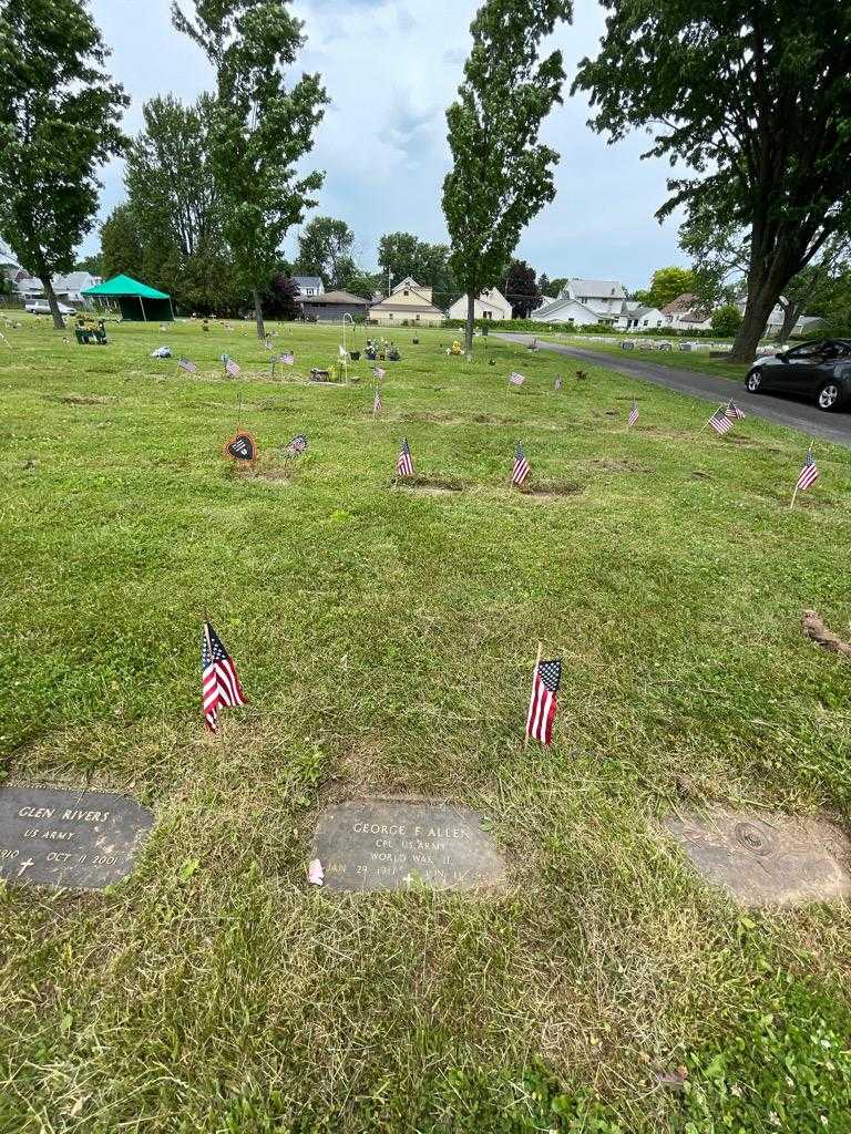 George F. Allen's grave. Photo 1