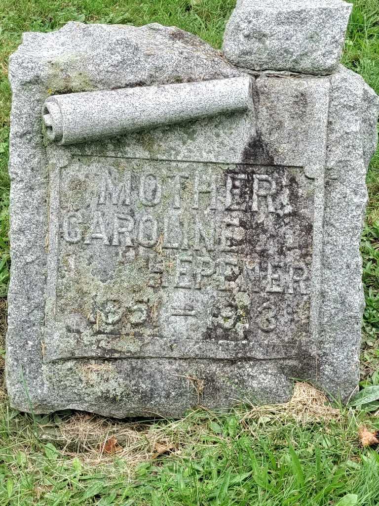 Caroline Hepfner's grave. Photo 4