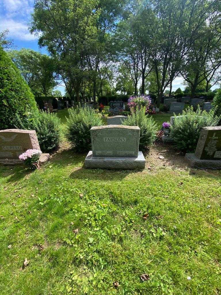 Mary Parsons's grave. Photo 1