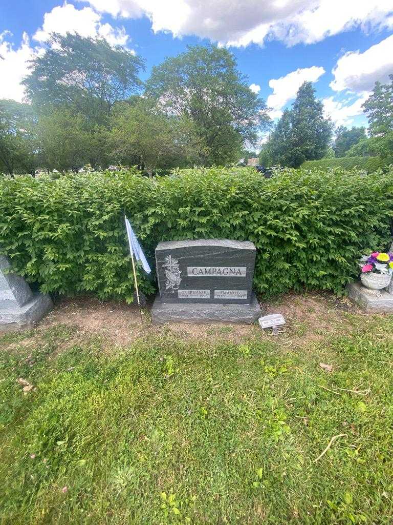 Emanuel Campagna's grave. Photo 1