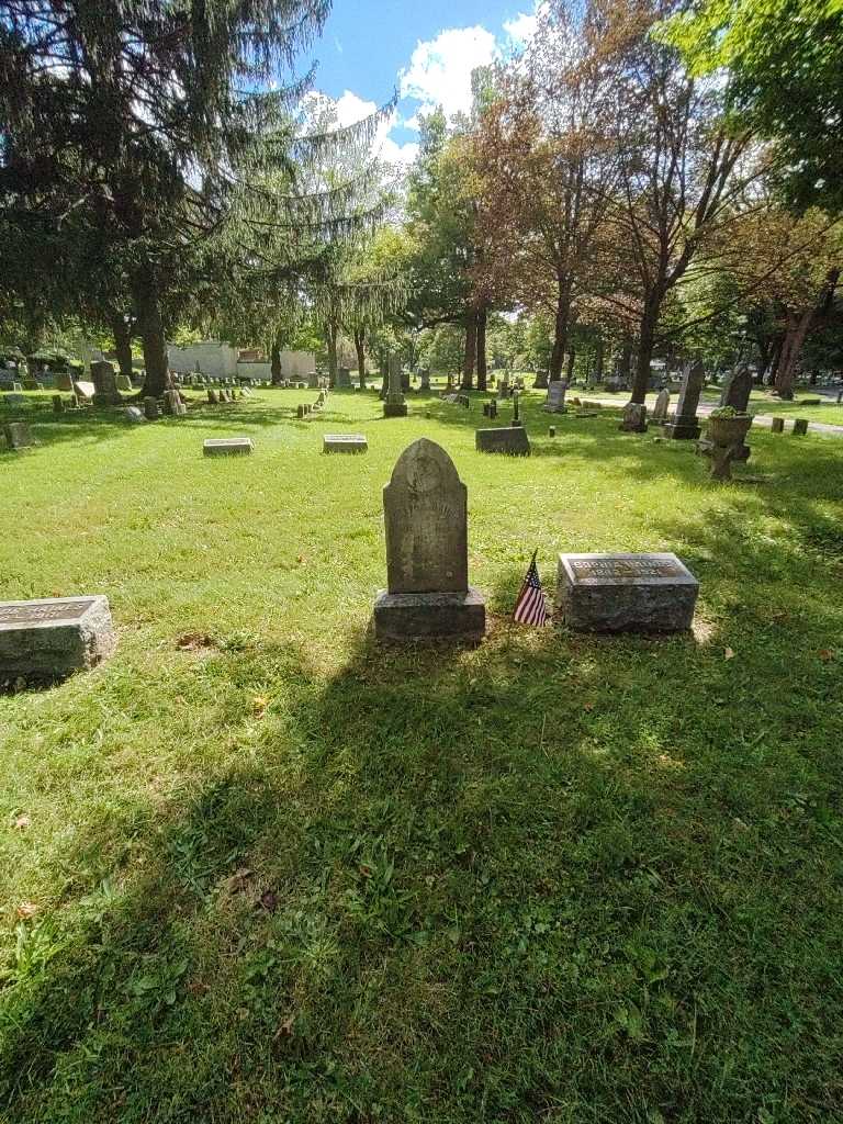 Joseph Haines's grave. Photo 1