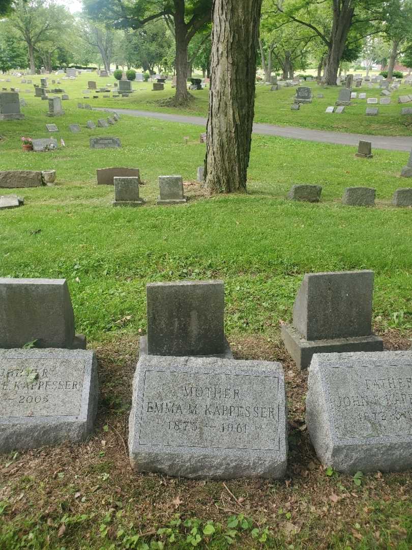 Emma Marie Kappesser's grave. Photo 1